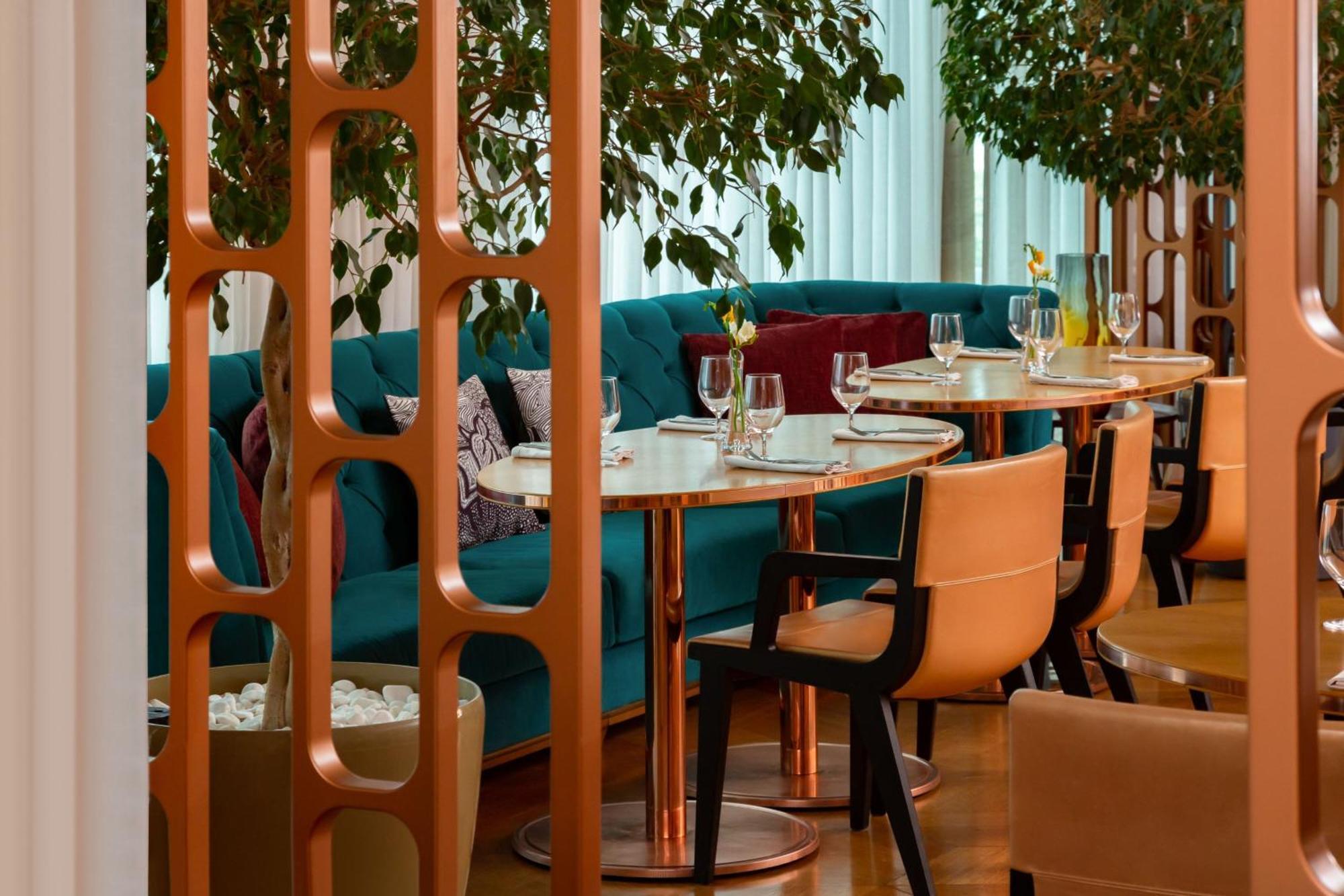 Sheraton Baku Intourist Kültér fotó Restaurant