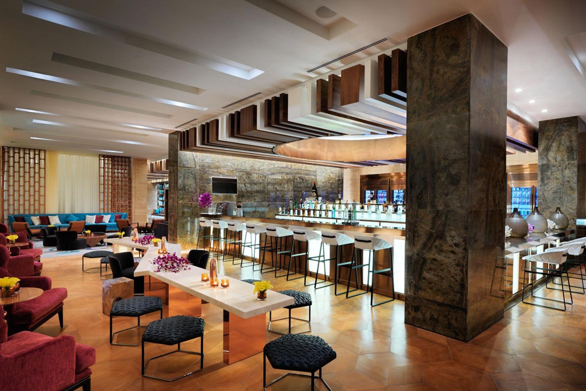 Sheraton Baku Intourist Kültér fotó The Bar