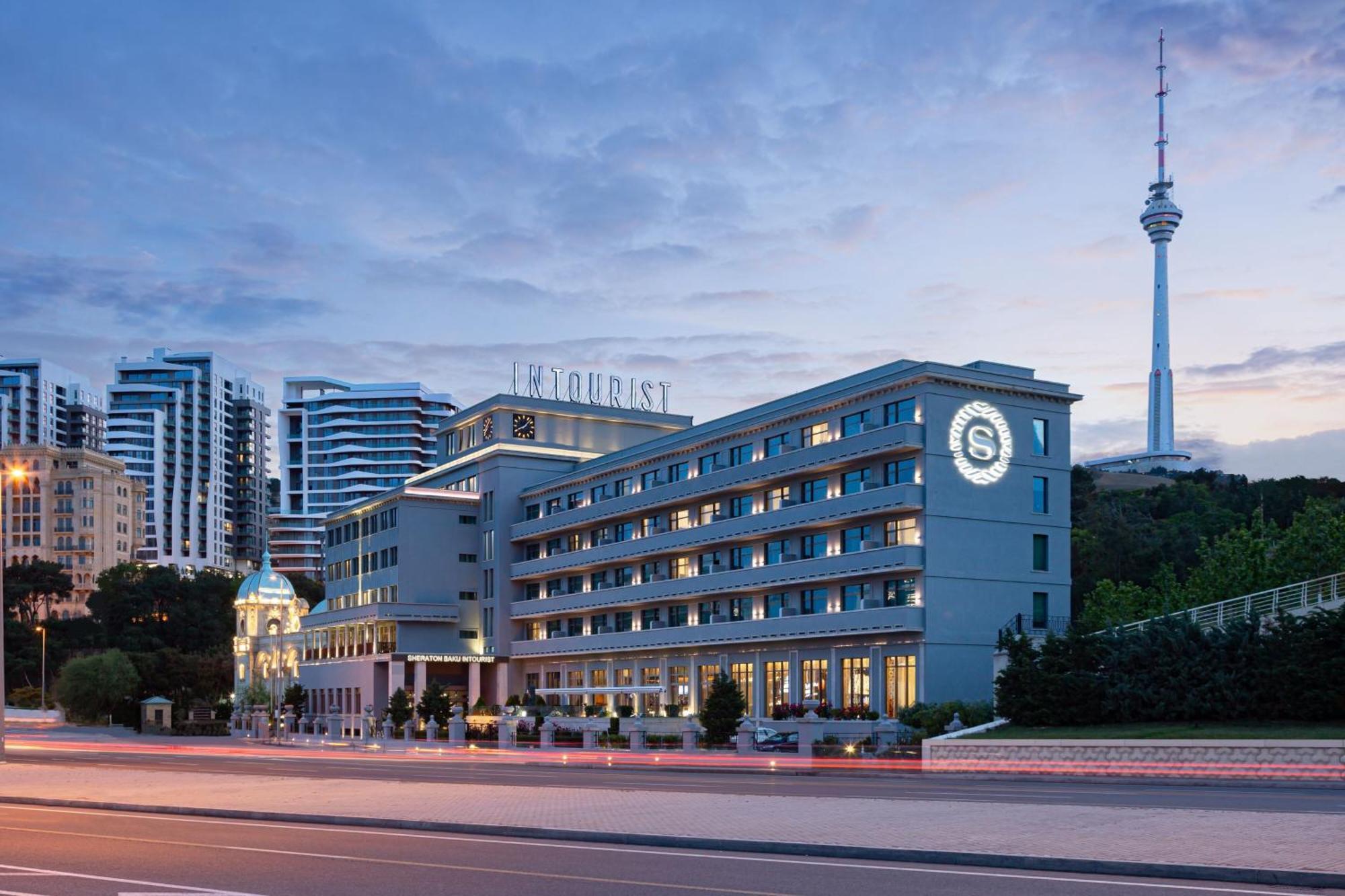 Sheraton Baku Intourist Kültér fotó The hotel in 2016
